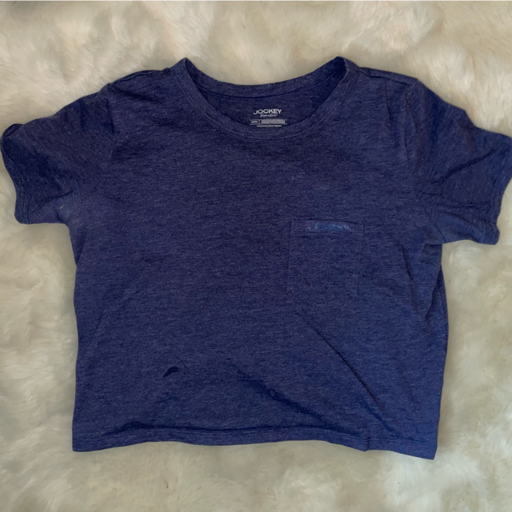 Navy blue jockey cropped tee.